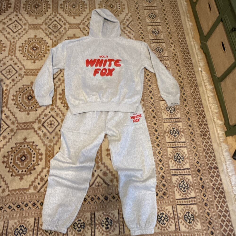 White Fox Boutique Vol 3 Tracksuit Set Grey Red Puff Print Hoodie Joggers M